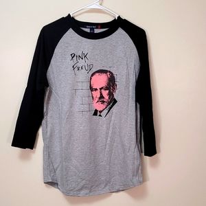 Pink Freud Floyd Men's Size S Baseball Style Graphic Shirt The Wall